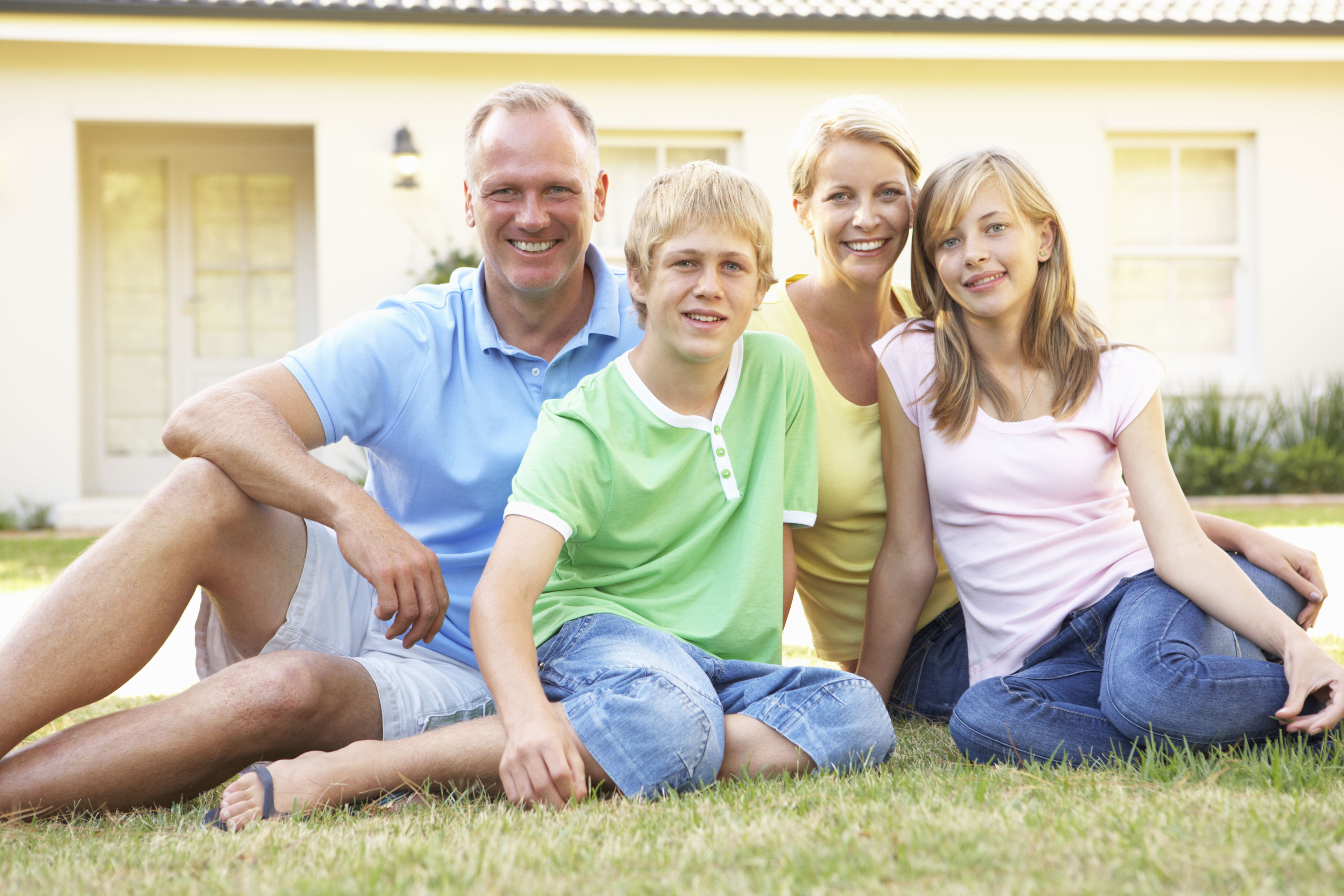 Familie der ser sidder sammen